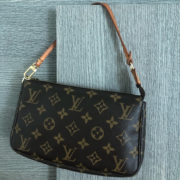 SOLD - Picture 1 of 10